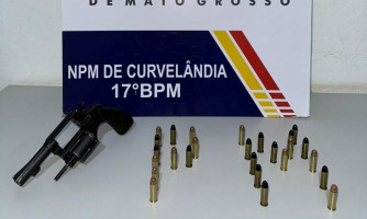 Homem é preso por ameaçar pais de morte e porte ilegal de arma em Curvelândia