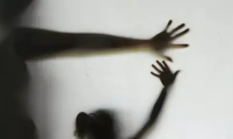 Mãe e padrasto são presos por abuso, exploração e maus tratos contra crianças em Pontes e Lacerda