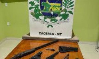 Polícia Ambiental apreende armas e embarga obra irregular em área de preservação em Cáceres