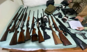 Polícia Civil apreende 50 armas de fogo e mais de 8,8 mil munições em investigação de violência doméstica