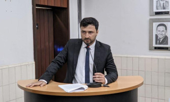Marcos Ribeiro propõe recolhimento de sucatas e carros abandonados em Cáceres