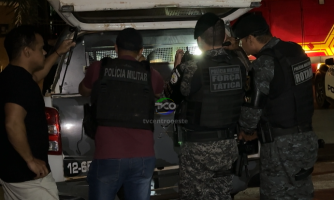 Criminosos invadem casa e se entregam após cerco da Polícia Militar