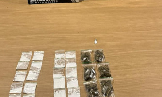 Tabacaria é alvo da PM após denúncia de menores consumindo álcool e drogas, em Pontes e Lacerda