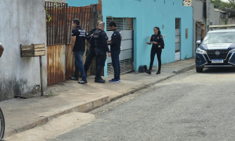 Mulher é executada com pelo menos oito tiros dentro de casa em Cuiabá; vítima é sepultada em Nova Lacerda