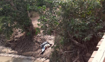 Corpo de homem com ferimentos de bala é deixado às margens do Rio Sararé