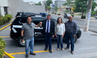 Deputado Moretto recebe viaturas da Polícia Civil para reforço na região de fronteira