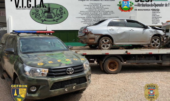 Gefron recupera veículo caído na ponte da estrada do Laranjal