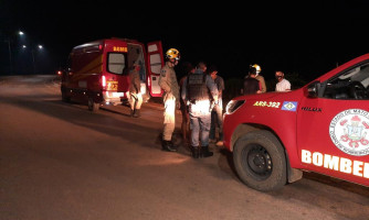 Jovem em visível estado de embriaguez sofre acidente em frente a Vila Olímpica