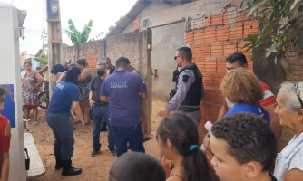 Marido mata esposa com tiro de espingarda no peito e acaba esfaqueado por enteado