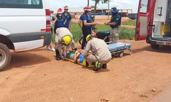 Motociclista Grávida bate na traseira de veículo e cai na BR 174