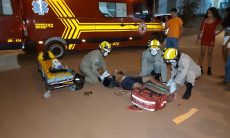 Motociclista quebra a perna em acidente na Avenida das Araras