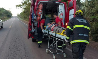 Motorista fica ferido após bater em ônibus na BR 174