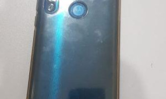 Mulher nega furto, mas é encontrada com aparelho celular em Comodoro