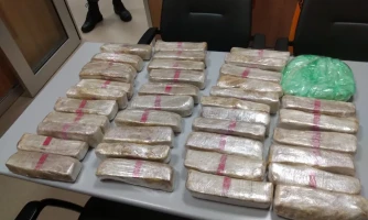 Passageiras são presas em aeroporto de MT com 20 kg de drogas amarradas ao corpo