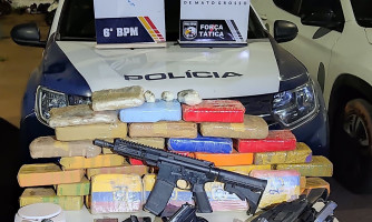 Polícia Militar desarticula quadrilha e apreende fuzil, pistolas e 34 tabletes de drogas