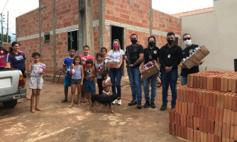 Policiais civis promovem ação solidária com crianças de Quatro Marcos e Mirassol d’Oeste