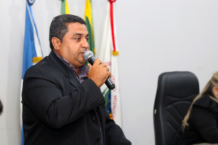 Vereador Gilmar do Tota propõe melhorias para o bairro Jardim Itália em Araputanga