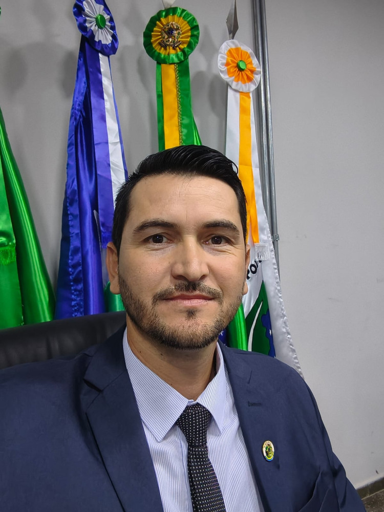 Vereador Silas da Ambulância apresenta indicação para compra de nova ambulância para a Comunidade das Botas em Araputanga