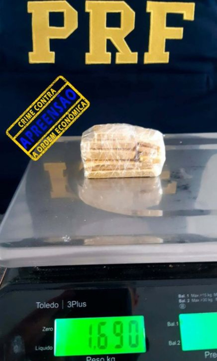 PRF, em Cáceres/MT, apreende quase 1,7 Kg de ouro transportado ilegalmente