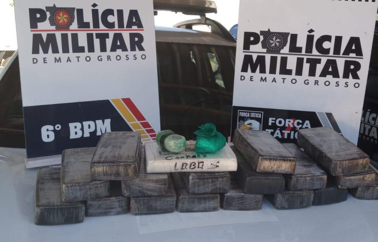 Força Tática apreende 17 quilos de cocaína e prende quatro pessoas por tráfico de drogas
