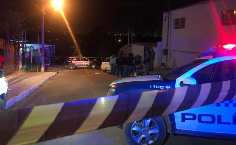 Homem é executado com tiro na cabeça em São José dos Quatro Marcos