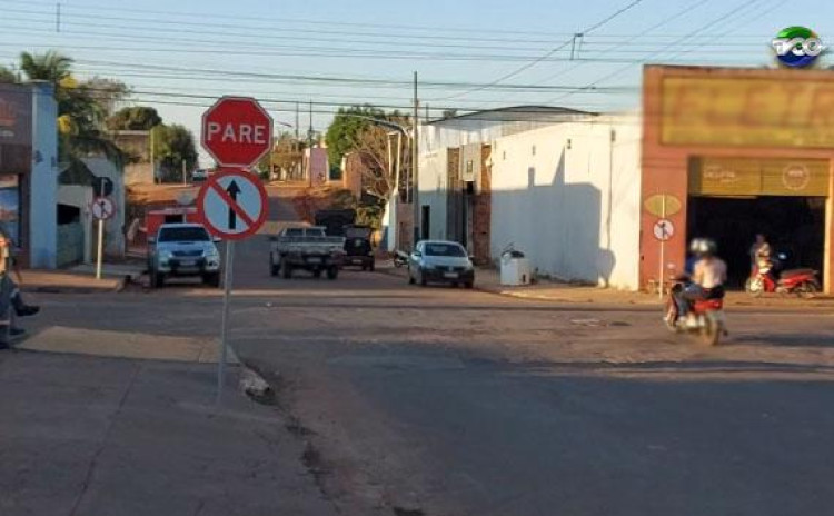 Recém-liberada via da Pedro Milão Sanches, cruzamento com a Marechal Rondon tem dividido opinião em Pontes e Lacerda