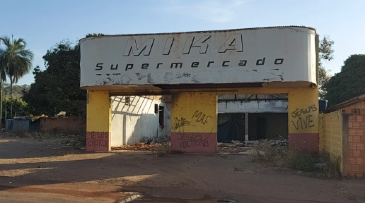 Homem é espancado após suposto roubo; vítima sofre agressões com pedaços de madeira em Pontes e Lacerd8