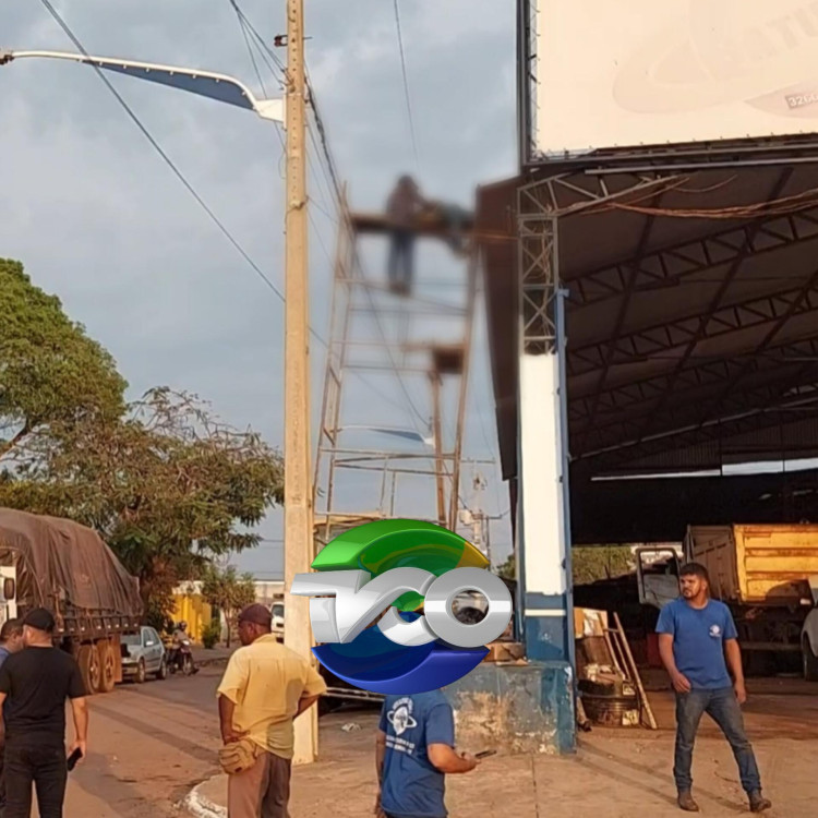 Homem sofre descarga elétrica em andaime e sofre parada cardíaca