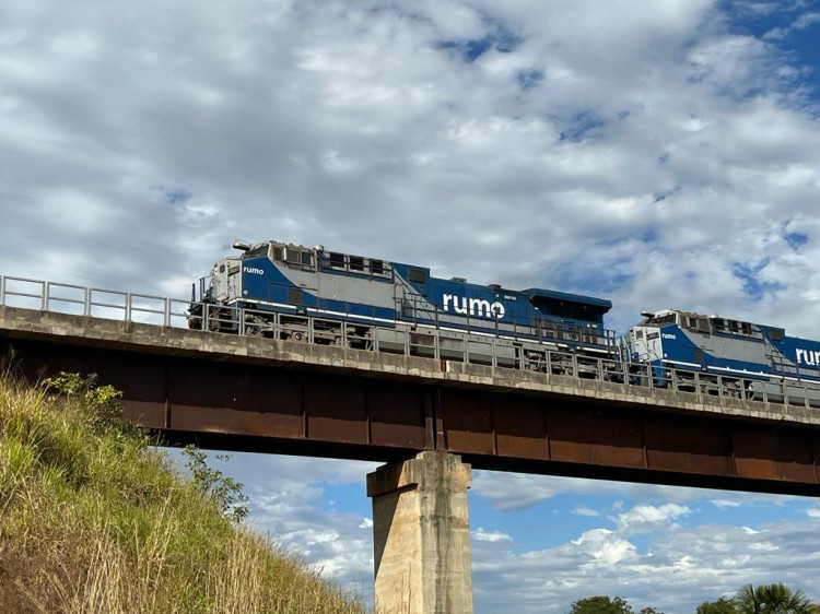 Ferrovia e Porto de Cáceres devem reduzir os gargalos e impactar no preço final