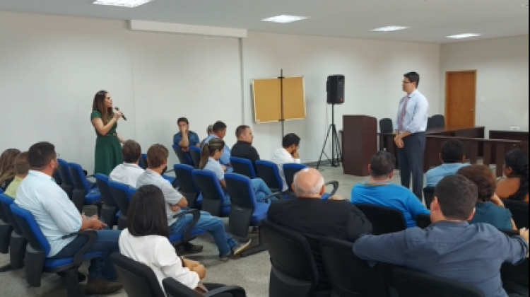 Poder Judiciário cria comissão para exigir que Prefeitura use Programa para regularização de títulos  de imóveis em bairros  de Pontes e Lacerda