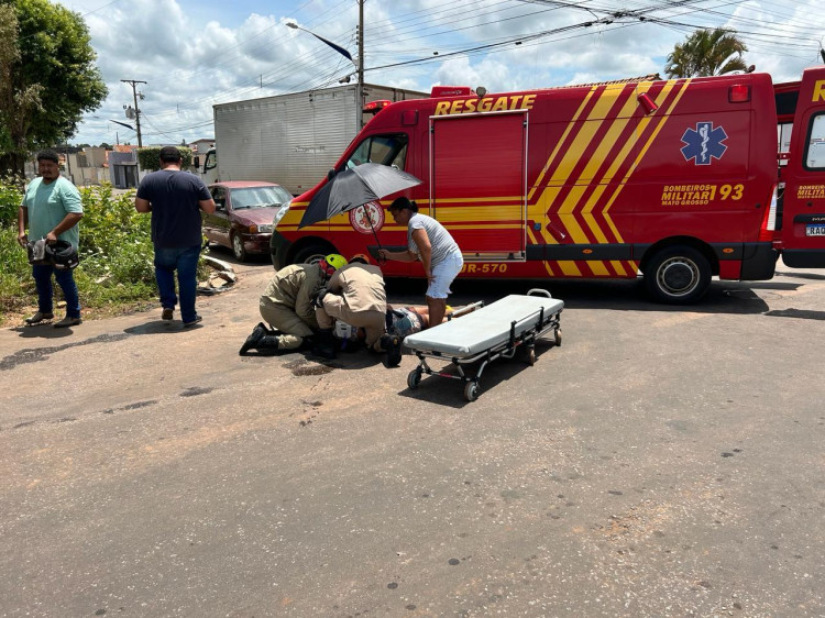 Condutora invade preferencial e provoca acidente de trânsito na Terezinha Coura Garbim