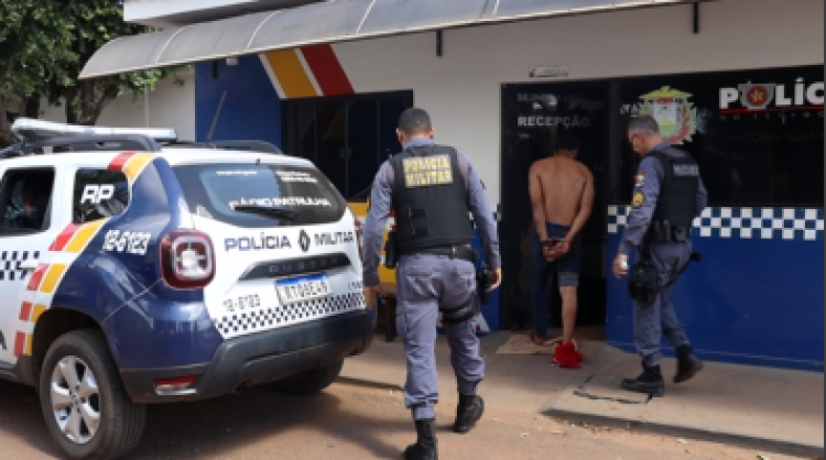 Homem faz criança refém em estabelecimento comercial em Pontes e Lacerda