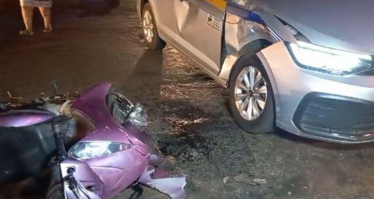 Taxista provoca acidente grave ao invadir preferencial, em Pontes e Lacerda