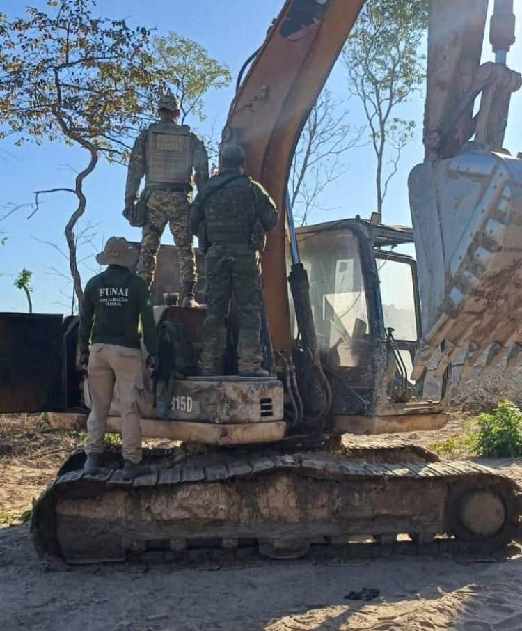 Autoridades apreendem equipamentos avaliados em milhões em garimpo ilegal na reserva Sararé