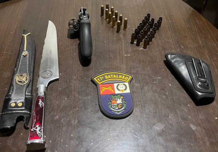 Motorista é preso pela PM após furar bloqueio e avançar Gol contra policiais em Mirassol D'Oeste