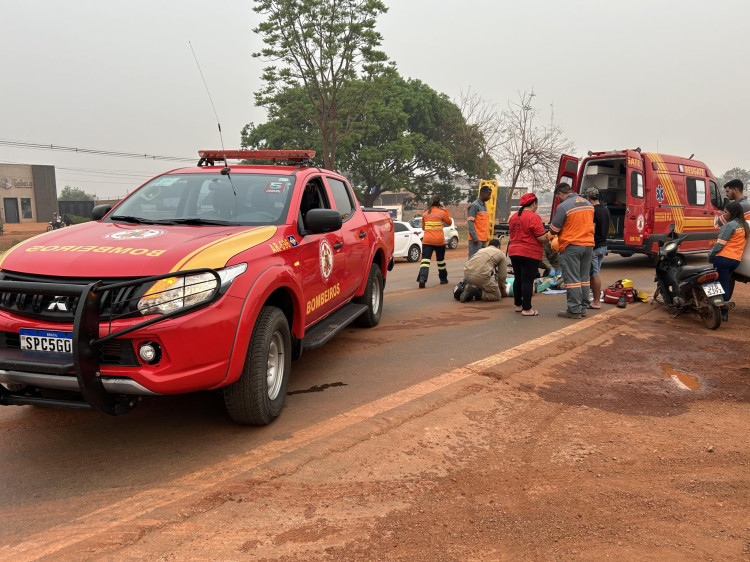 Motociclista teve a perna e o fêmur quebrado após acidente de trânsito em Pontes e Lacerda