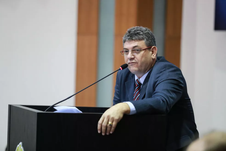 Bolão com deputado: Moretto acerta 15 números e leva mais de R$ 930 mil na Lotofácil