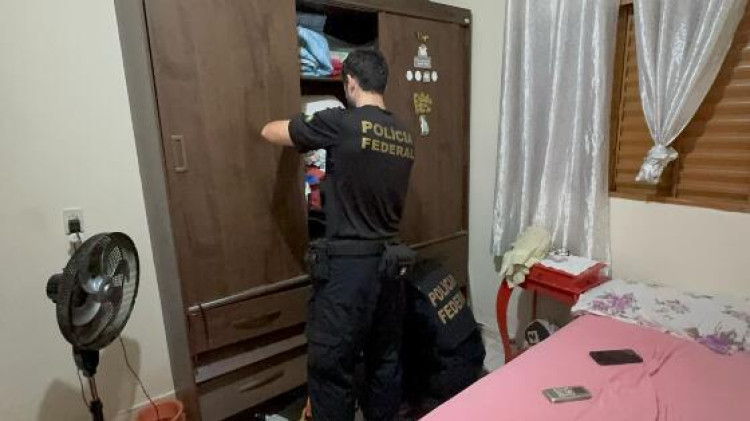PF deflagra operação no combate ao abuso sexual infantil em Cáceres, suspeita teria fotografado o próprio filho