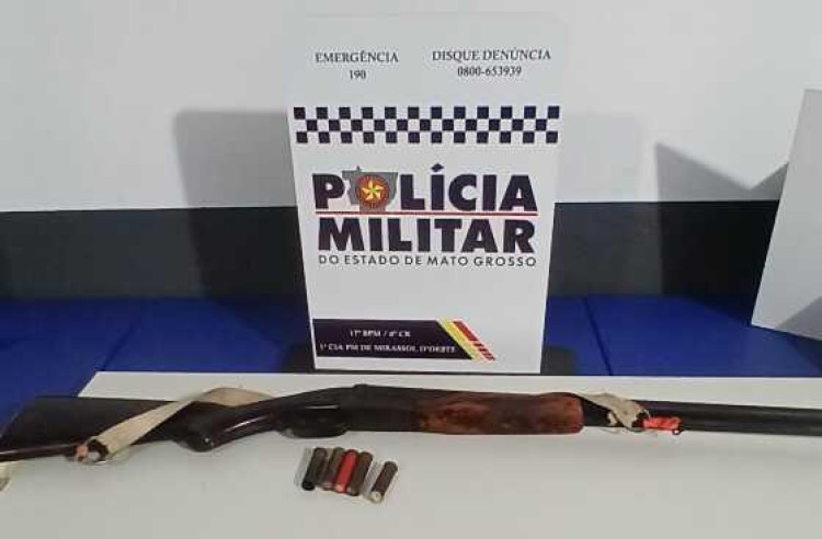 Homem efetua disparos de arma de fogo para espantar cachorro e acaba preso pela PM