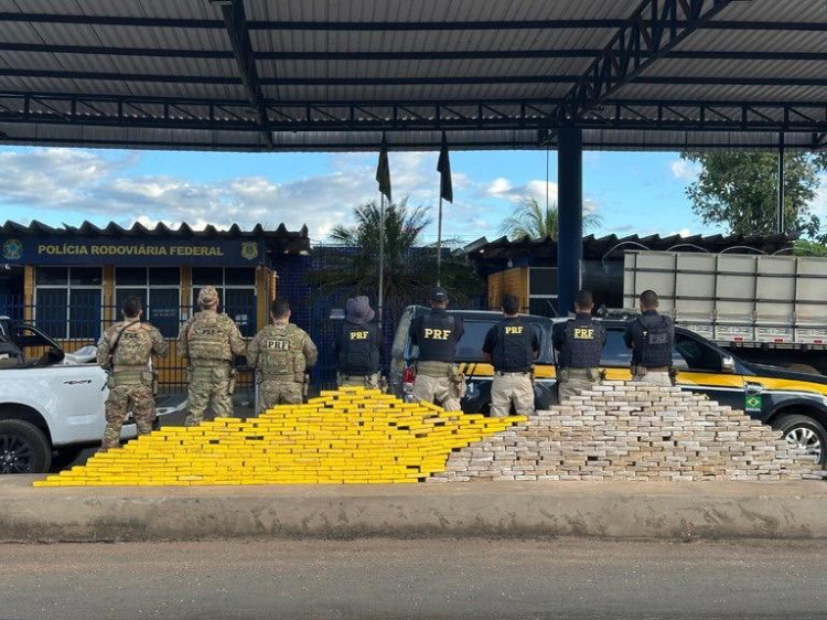 PRF apreende meia tonelada de cocaína que saíram de Pontes e Lacerda na Bahia