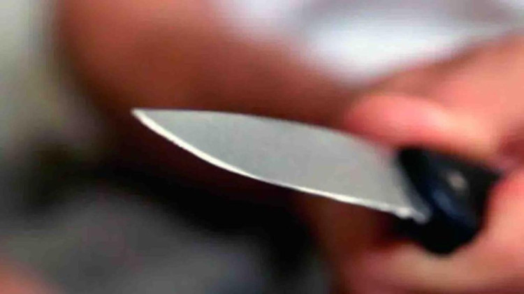 Mulher invade casa e tenta matar ex-companheiro a facadas em Pontes e Lacerda