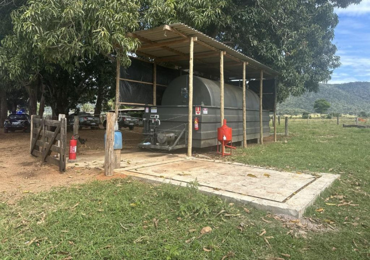 Polícia flagra área rural que era usada como posto clandestino em Pontes e Lacerda