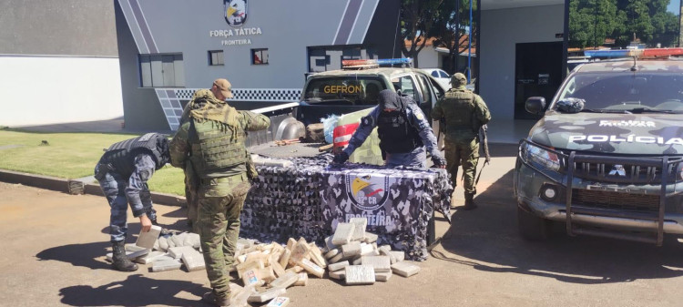 Polícia Militar e Gefron apreendem mais de 100 kg de drogas na zona rural de Pontes e Lacerda