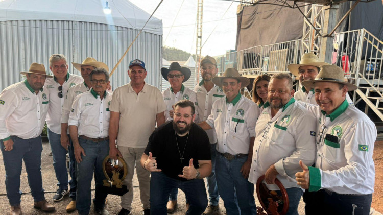 Tradição e cultura: Queima do Alho marca início da Expo Oeste em Pontes e Lacerda