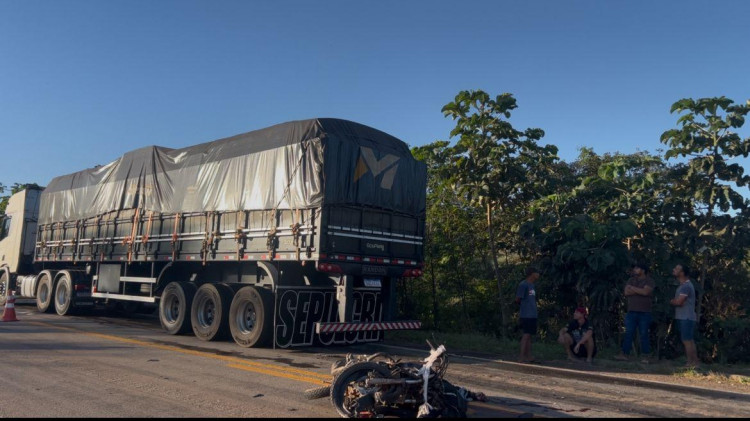 Tragédia na BR-174: Indígena morre após colisão entre moto e carreta