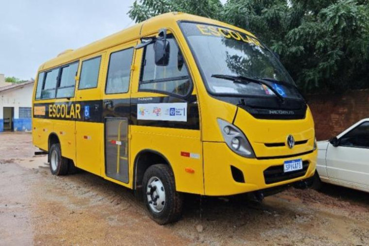 Cáceres tem 10 dias para regularizar transporte escola