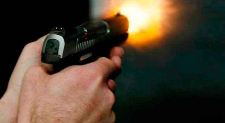 Pai e filho ficam feridos levar varios disparos de arma de fogo em Cáceres