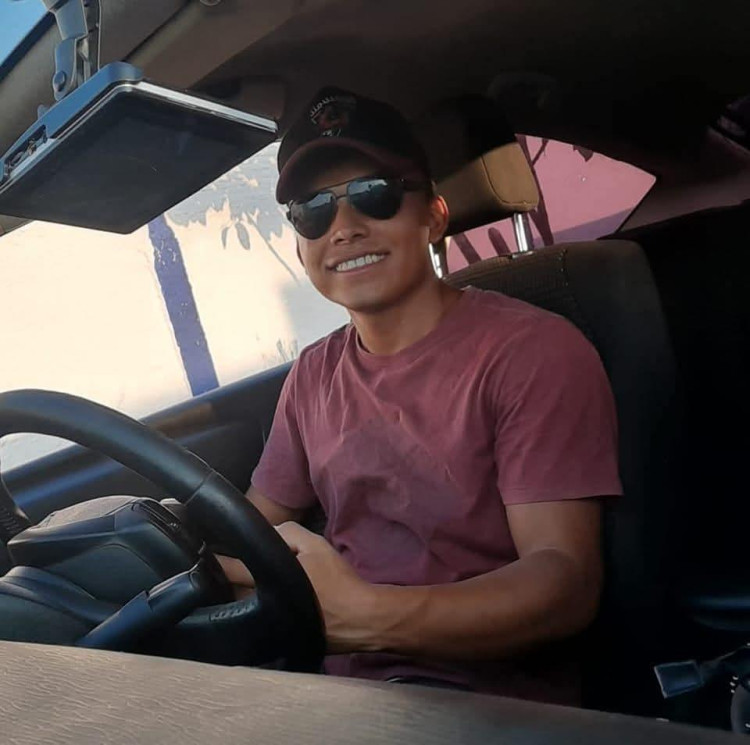 Suspeitos de homicídio se passaram por clientes para cometer o crime; polícia prende envolvidos