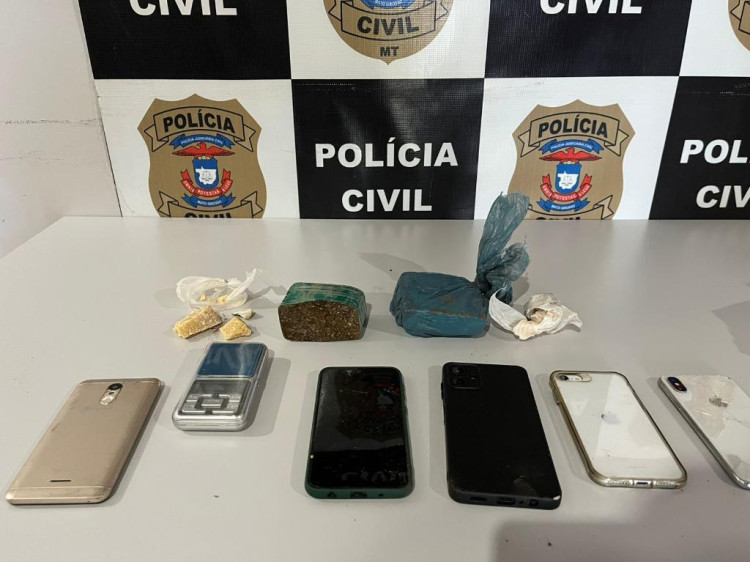 Dois homens são presos em operação contra tráfico de drogas em Campos de Júlio