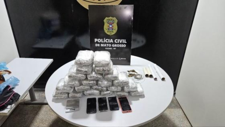 Polícia Civil desarticula célula de facção e apreende 15 quilos de drogas que seriam distribuídas em Cáceres